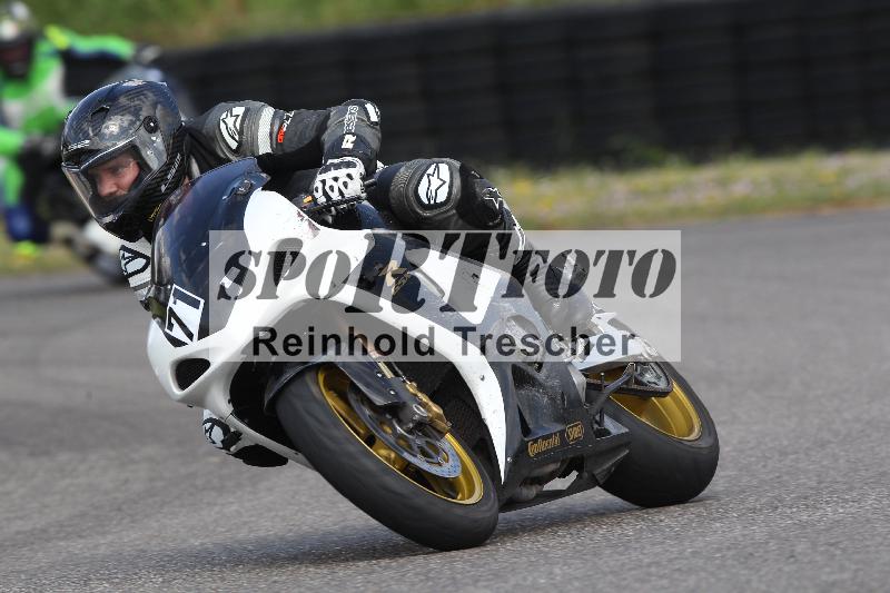 Archiv-2025/05 14.04.2025 Plüss Moto Sport ADR/Freies Fahren/71